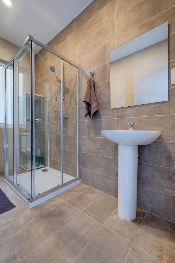 Modern Family Holiday Retreat In Gzira Sliema Zewnętrze zdjęcie