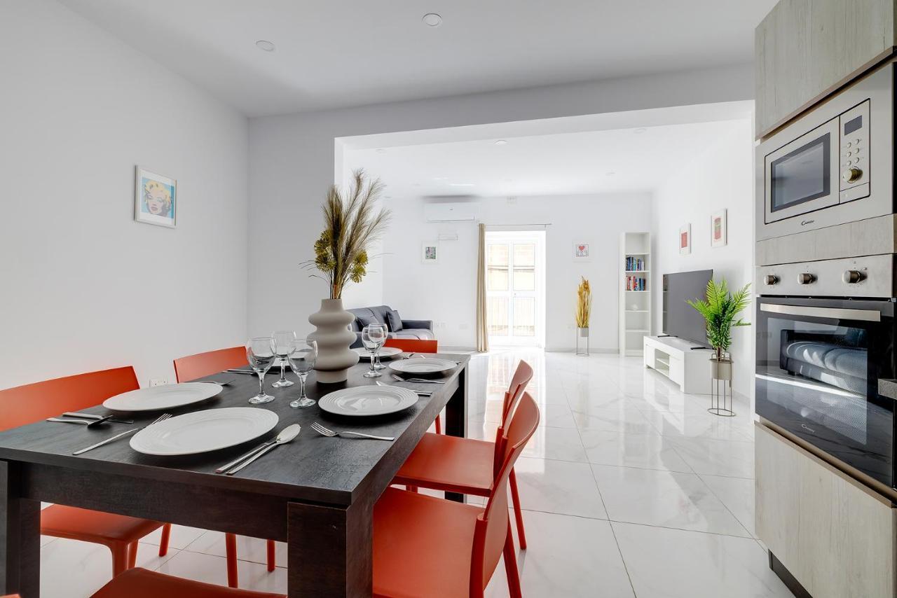 Modern Family Holiday Retreat In Gzira Sliema Zewnętrze zdjęcie