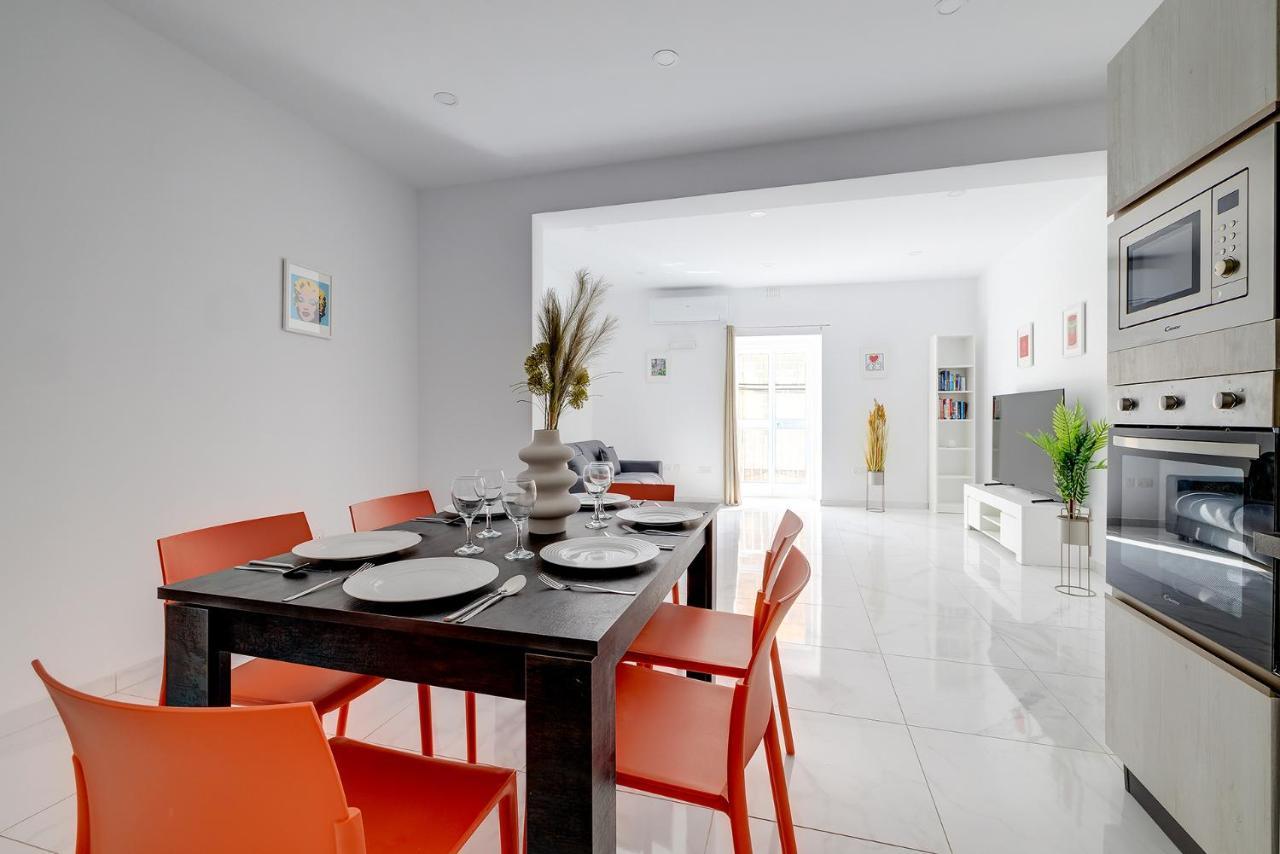 Modern Family Holiday Retreat In Gzira Sliema Zewnętrze zdjęcie