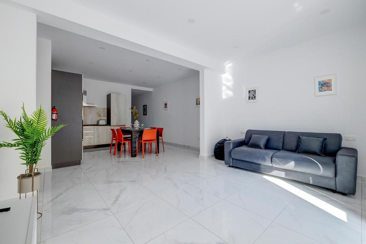Modern Family Holiday Retreat In Gzira Sliema Zewnętrze zdjęcie