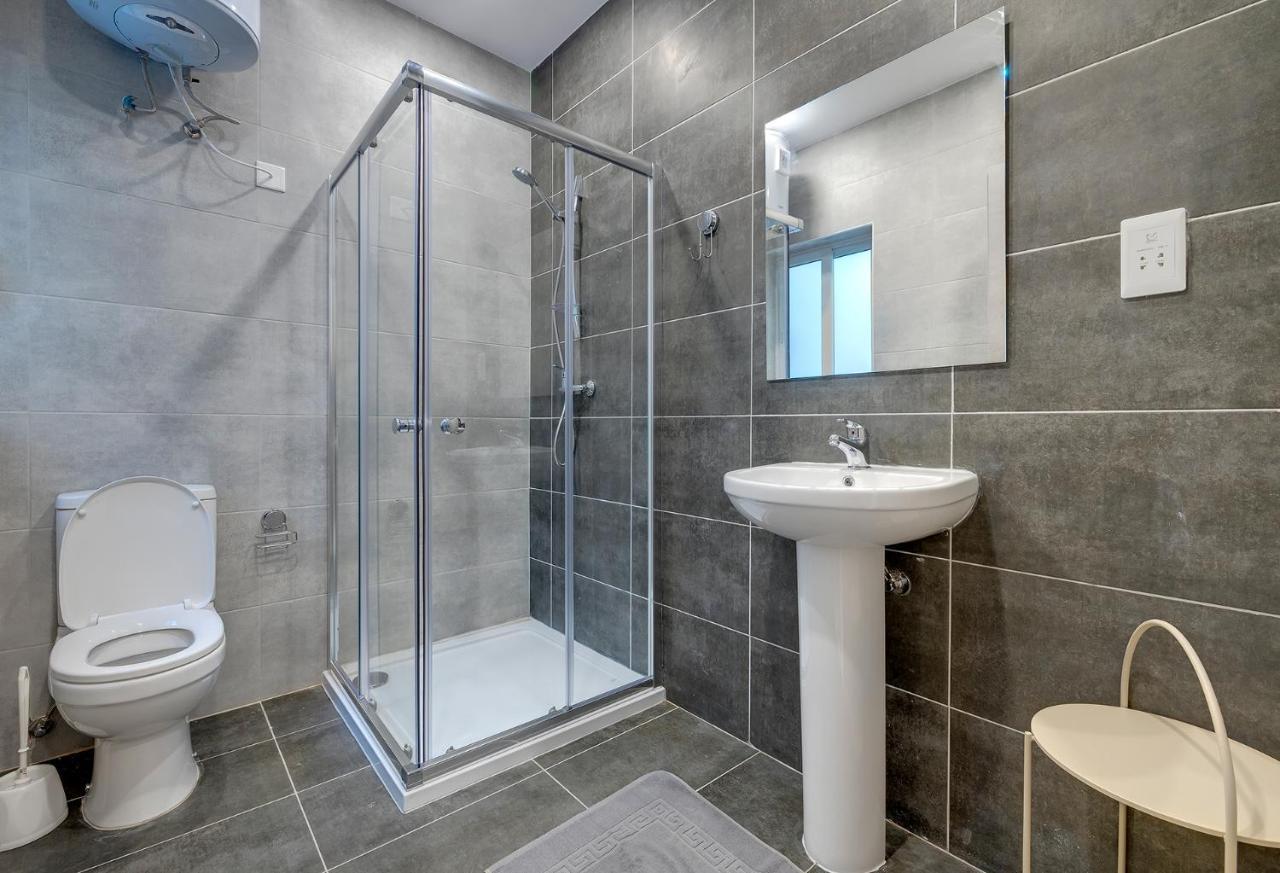 Modern Family Holiday Retreat In Gzira Sliema Zewnętrze zdjęcie