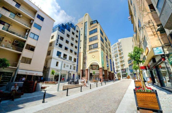 Modern Family Holiday Retreat In Gzira Sliema Zewnętrze zdjęcie