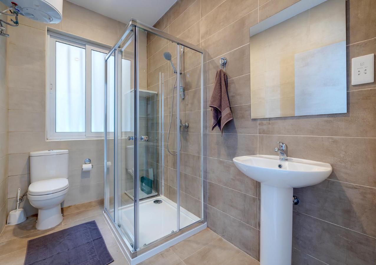 Modern Family Holiday Retreat In Gzira Sliema Zewnętrze zdjęcie